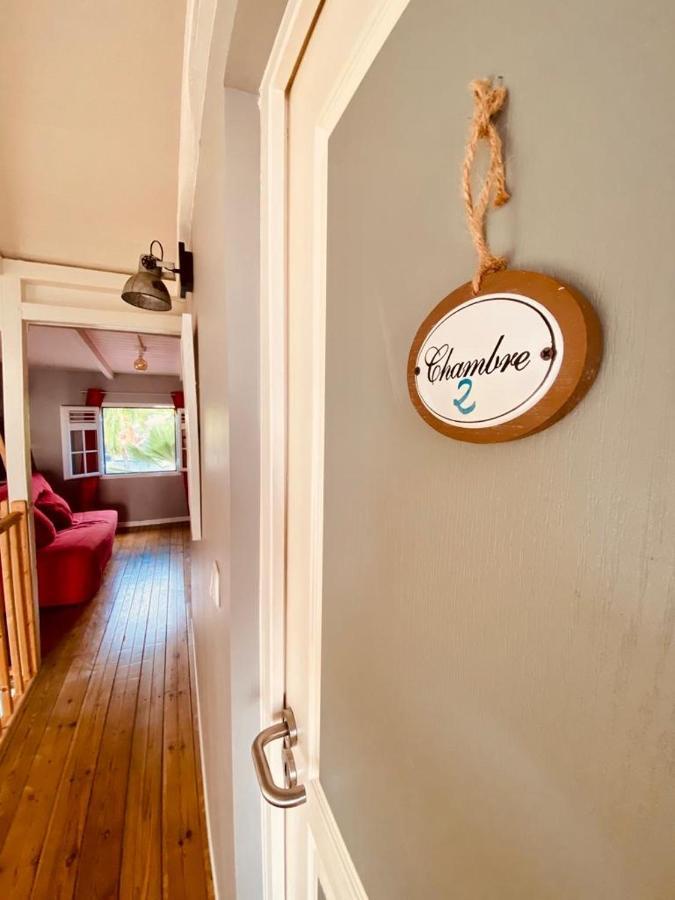 Habitation Baliache - Maison Creole Avec Jardin Privatif, Plage A 200M Десе Екстериор снимка