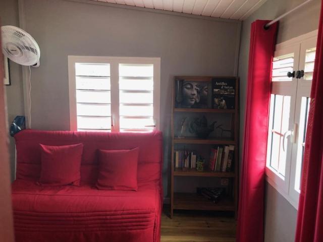 Habitation Baliache - Maison Creole Avec Jardin Privatif, Plage A 200M Десе Екстериор снимка