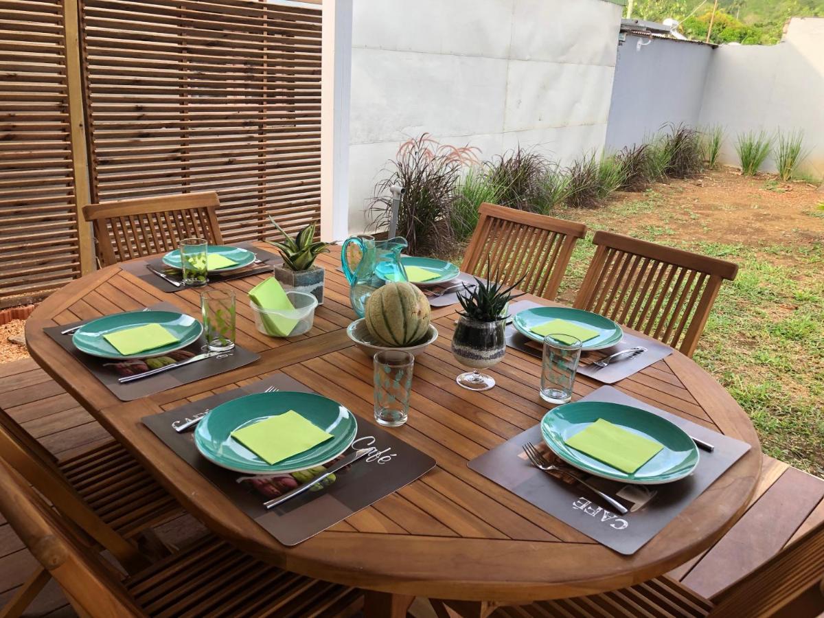 Habitation Baliache - Maison Creole Avec Jardin Privatif, Plage A 200M Десе Екстериор снимка